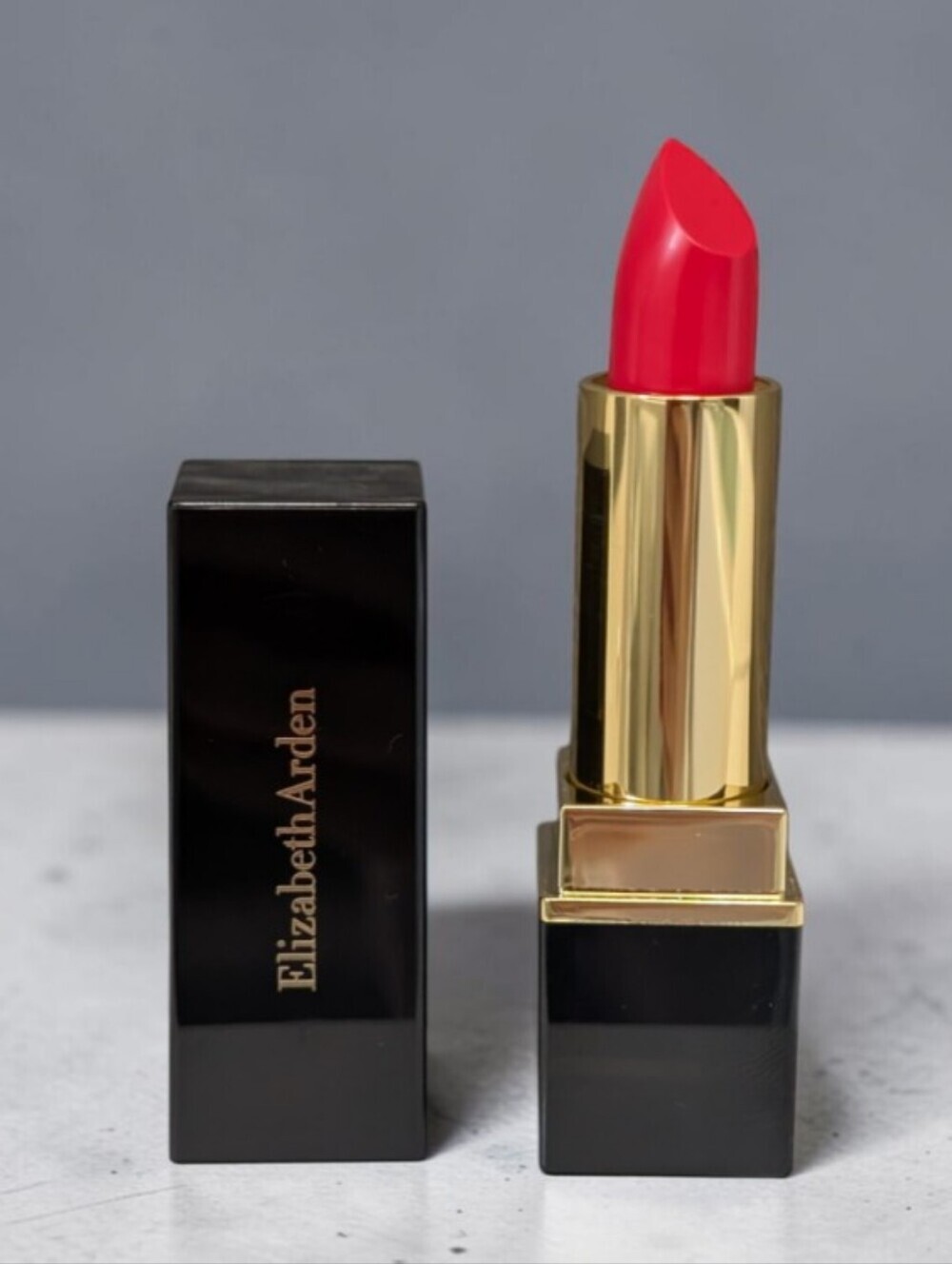 New! Elizabeth Arden Lipstick, 43 Sangria